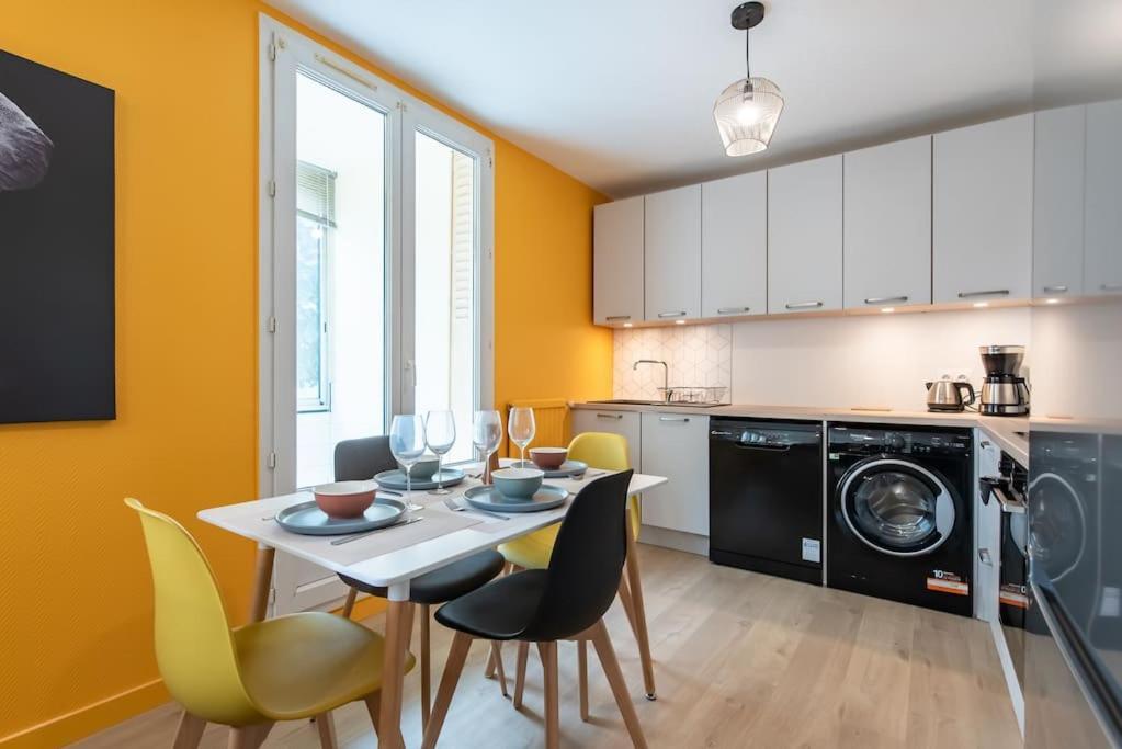 Appartement Renove Pour 6 Avec Parking Villeurbanne Exterior photo